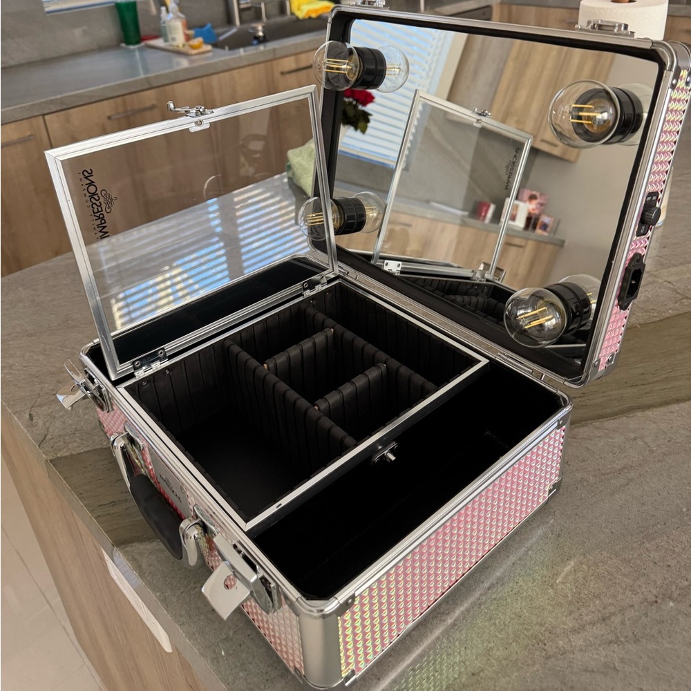 IMPRESSIONS VANITY SLAYCASE 2.0 VANITY TRAVEL CASE